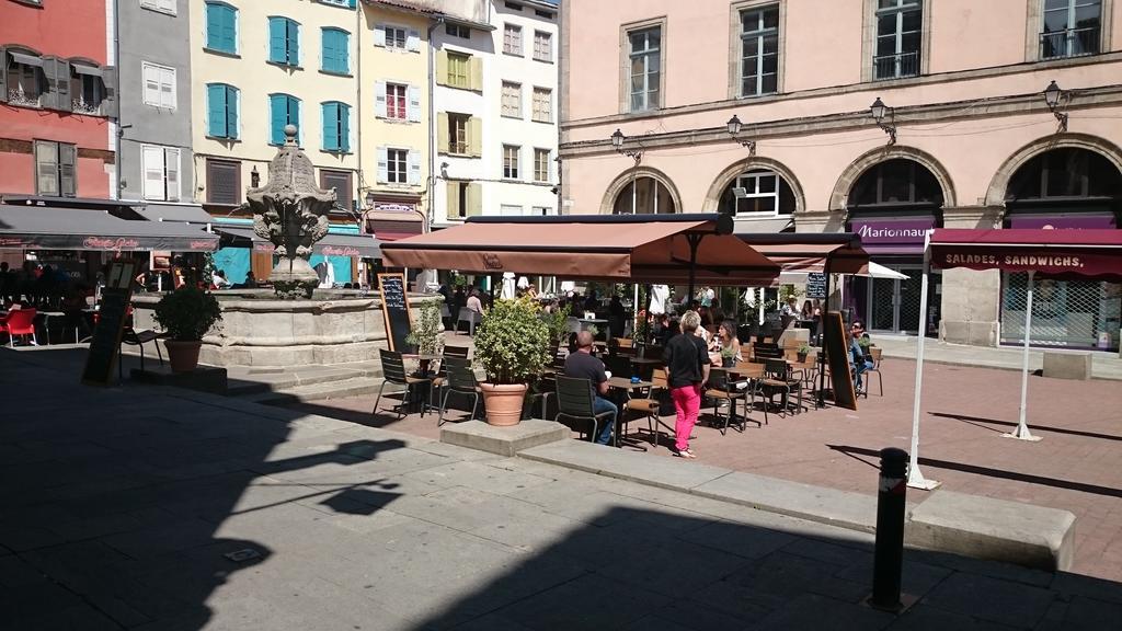 Espace Grenouillit Le Puy en Velay Exterior foto